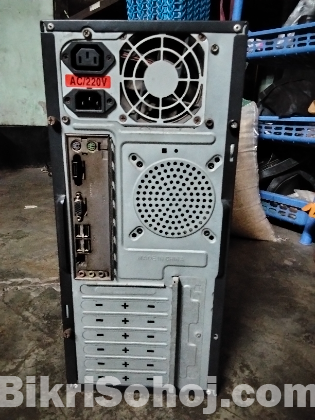 একটি কম্পিউটার বিক্রি হবে।